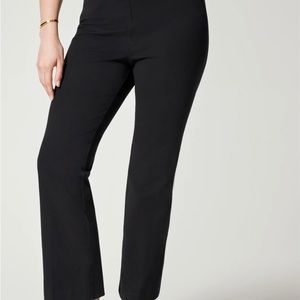 NEW w/Tags Spanx On-the-Go Kick Flare Pant Size L